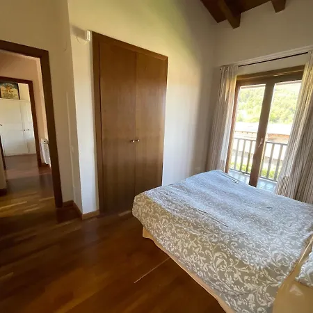 Chalet House Surrounded By Mountain And Nature Riu de Cerdanya