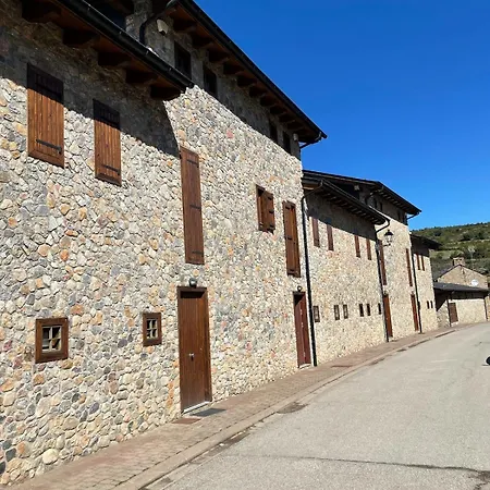 Chalet House Surrounded By Mountain And Nature Riu de Cerdanya